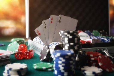 Tim dukungan pelanggan bamboozled siap membantu pengguna dalam Bahasa Indonesia